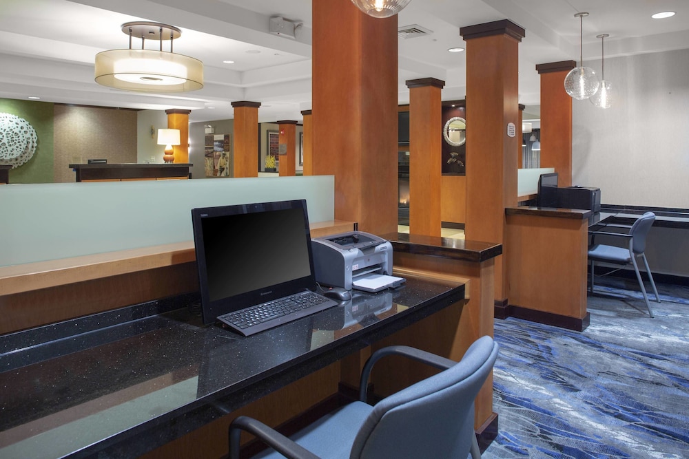 Fairfield Inn Suites By Marriott Gadsden 44/64