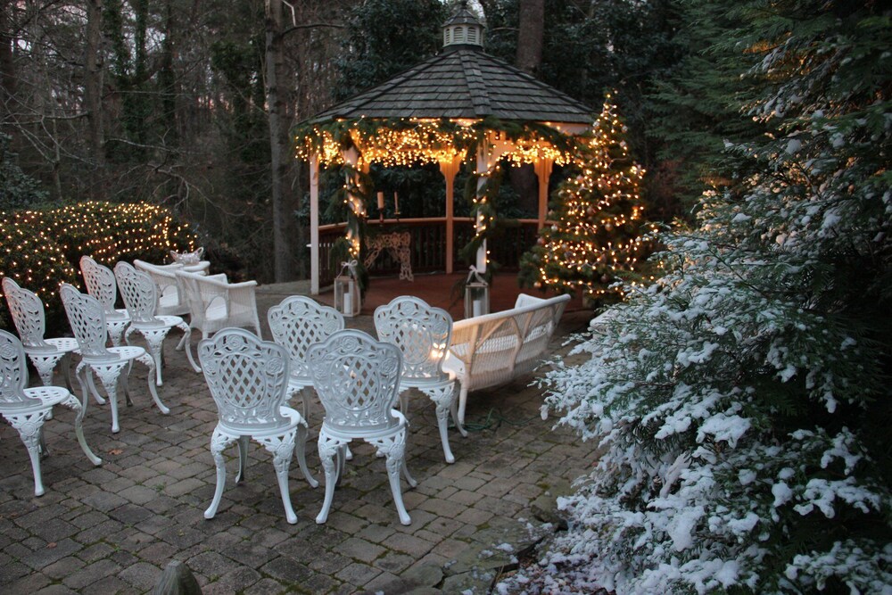 Cedars of Williamsburg Bed & Breakfast 39/50