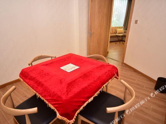 Quanyan Hotspring Holiday Hotel 32/56