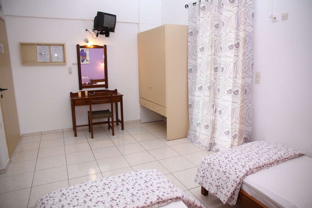 Happy Days Studios Malia 27/62