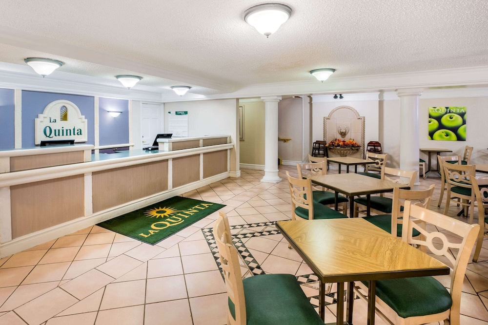 La Quinta Inn Lufkin 41/49
