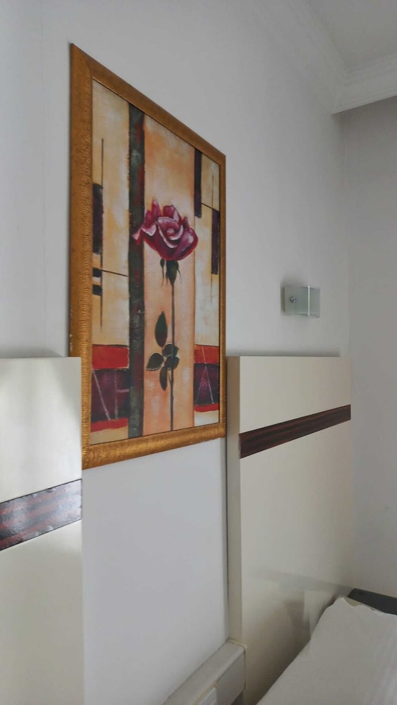 ATALLA HOTEL 24/44