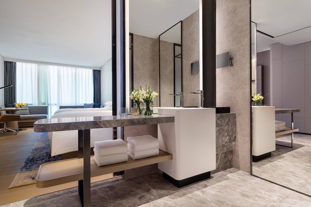 Courtyard by Marriott Shenzhen Northwest 12/43