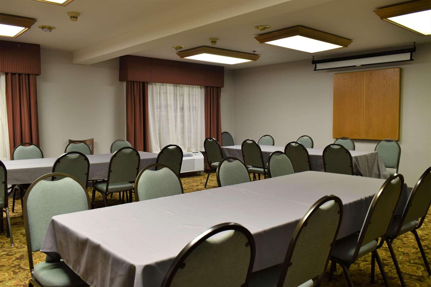 Country Inn & Suites by Radisson Kenosha - Pleasant Prairie 37/39