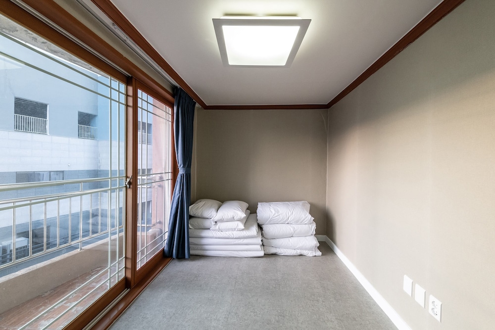 Good Morning Hotel and Resort 24/50