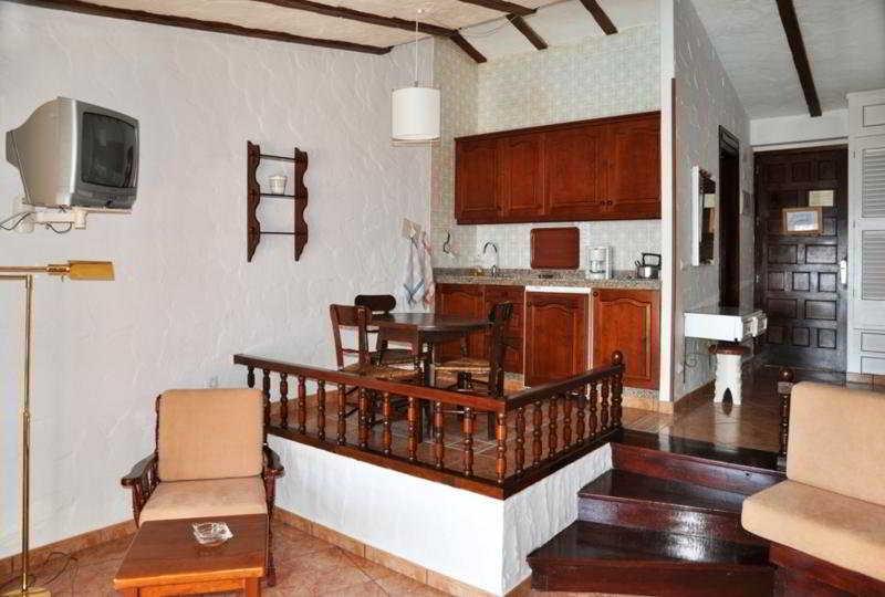 Casas Carmen 3/16