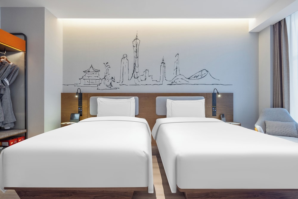 UrCove by HYATT Guangzhou Huadu Baiyun International Airport 37/72