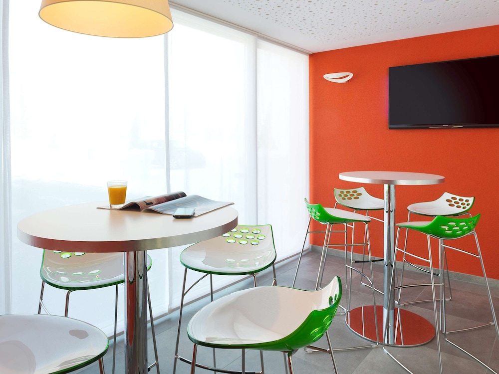 IBIS STYLES NIVELLES 58/73