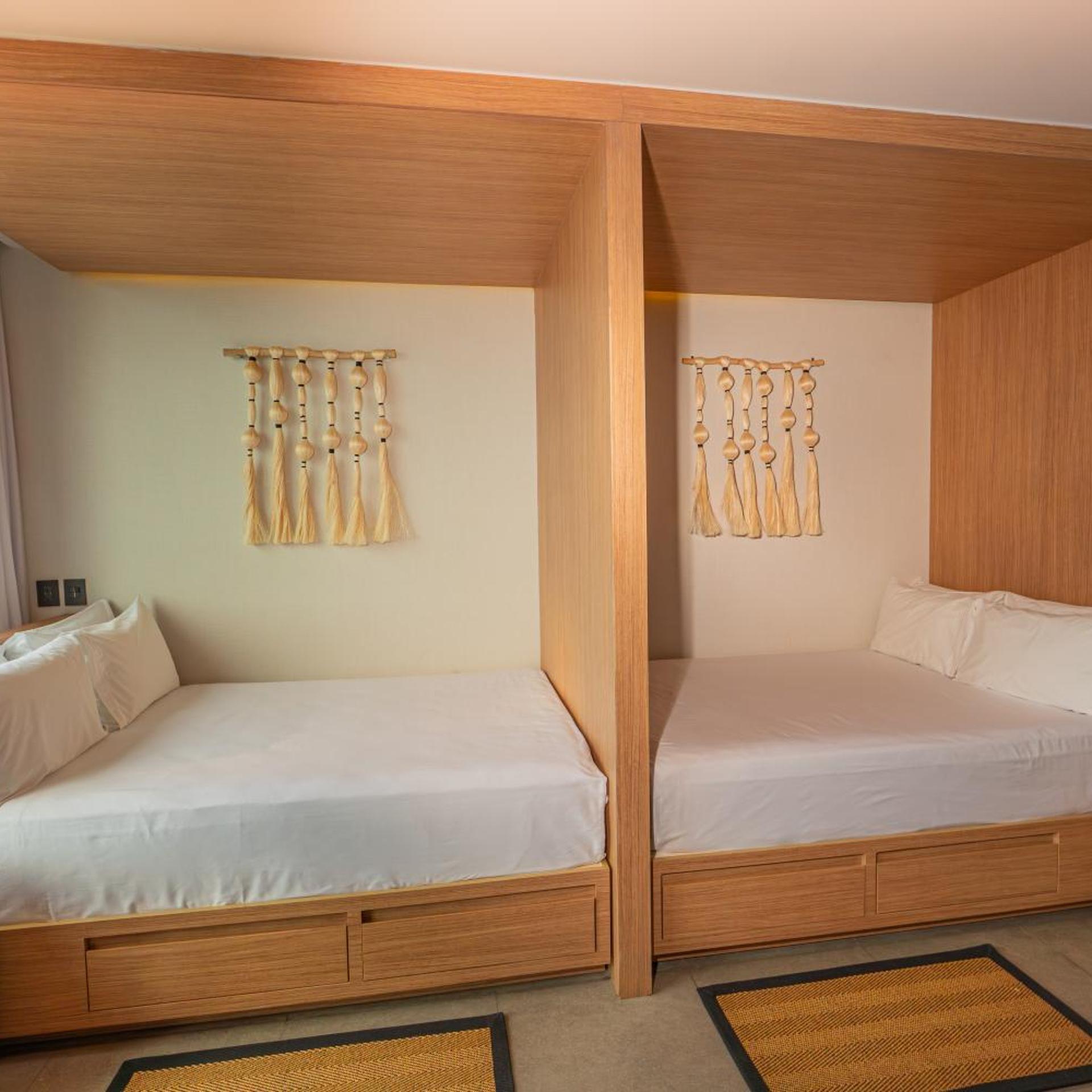 Premium, 2 Double Beds