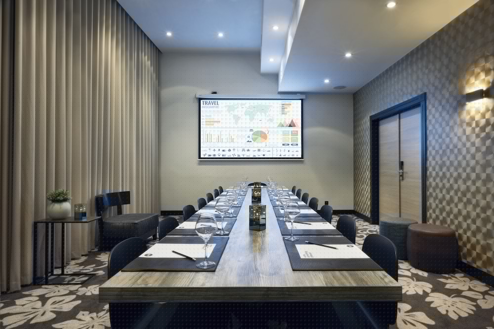 M Hotel 45/60