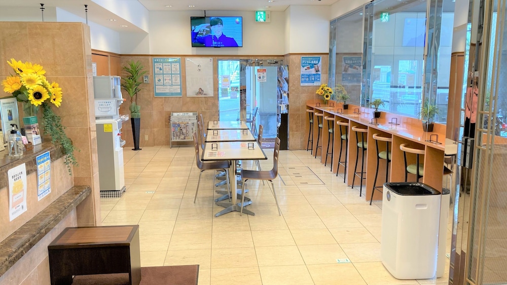 TOYOKO INN OKINAWA NAHA KOKUSAI-DORI MIEBASHI-EKI 52/64