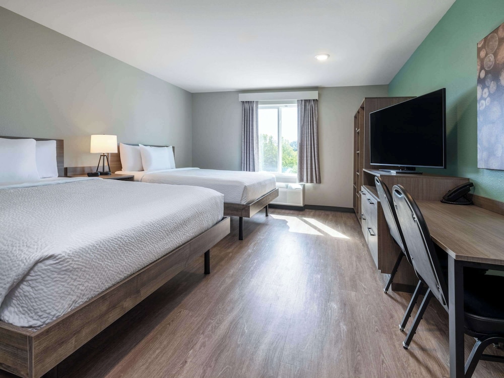 ECHO Suites Extended Stay by Wyndham Spartanburg 14/27