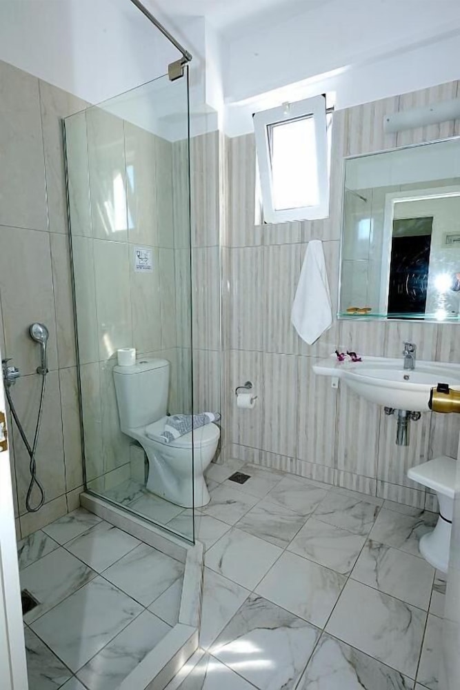 Apollon Hotel Apartments 47/50