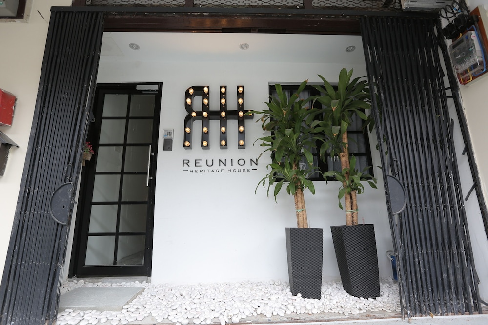 Reunion Heritage House 3/50