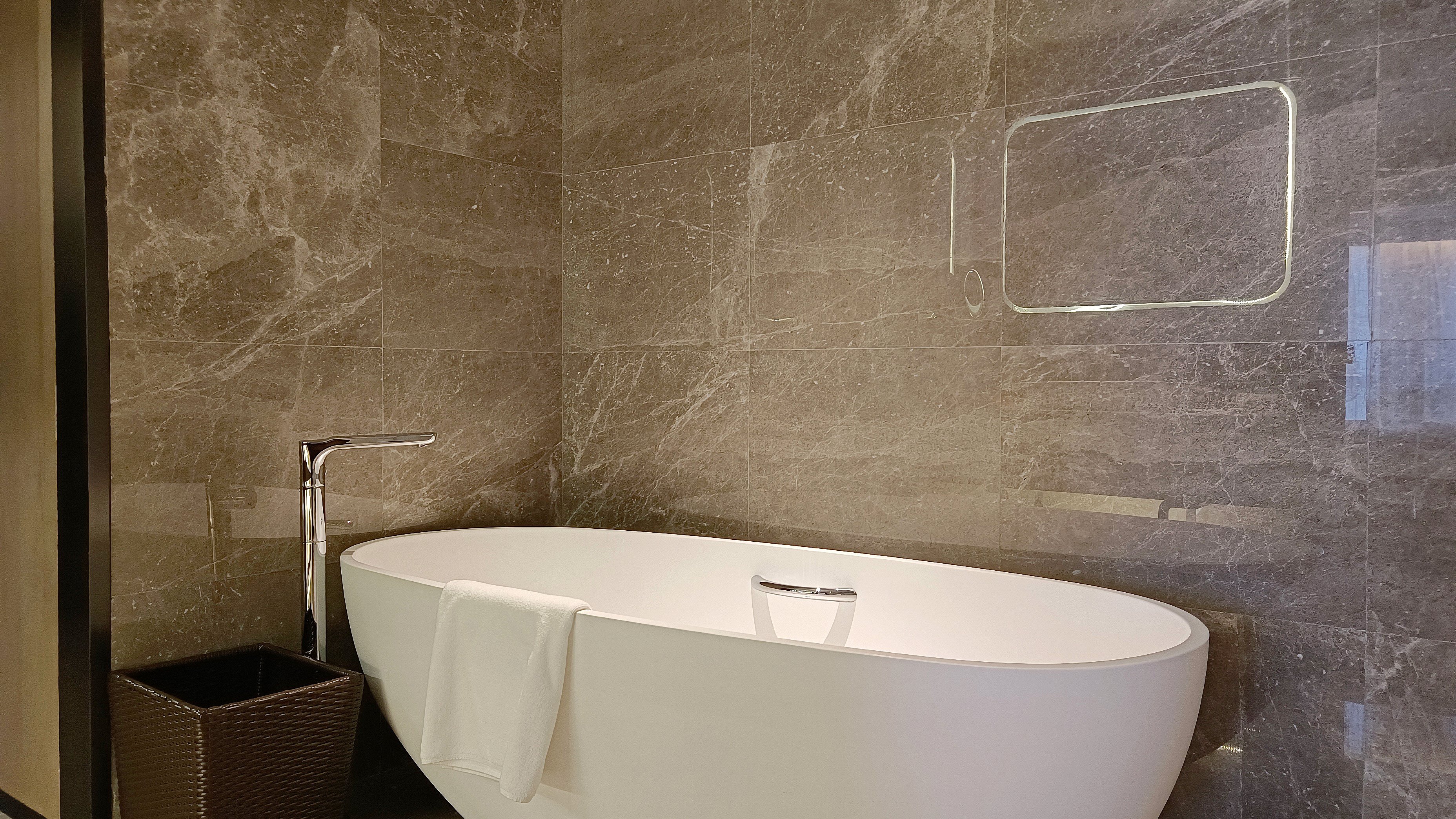 Crowne Plaza Hohhot City Center 47/76