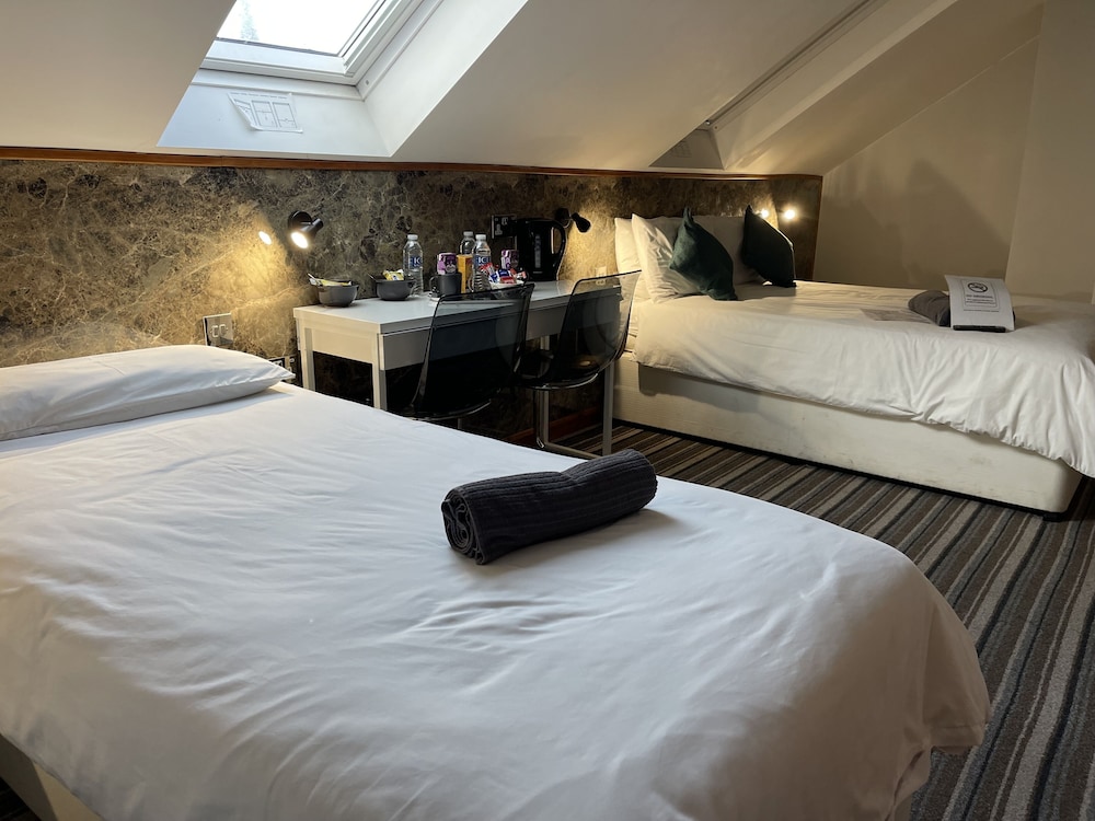 Six Bells Hotels 9/47
