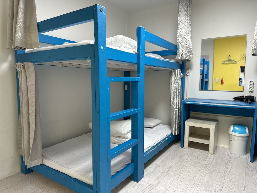 Slow Citi Guesthouse - Hostel 20/50