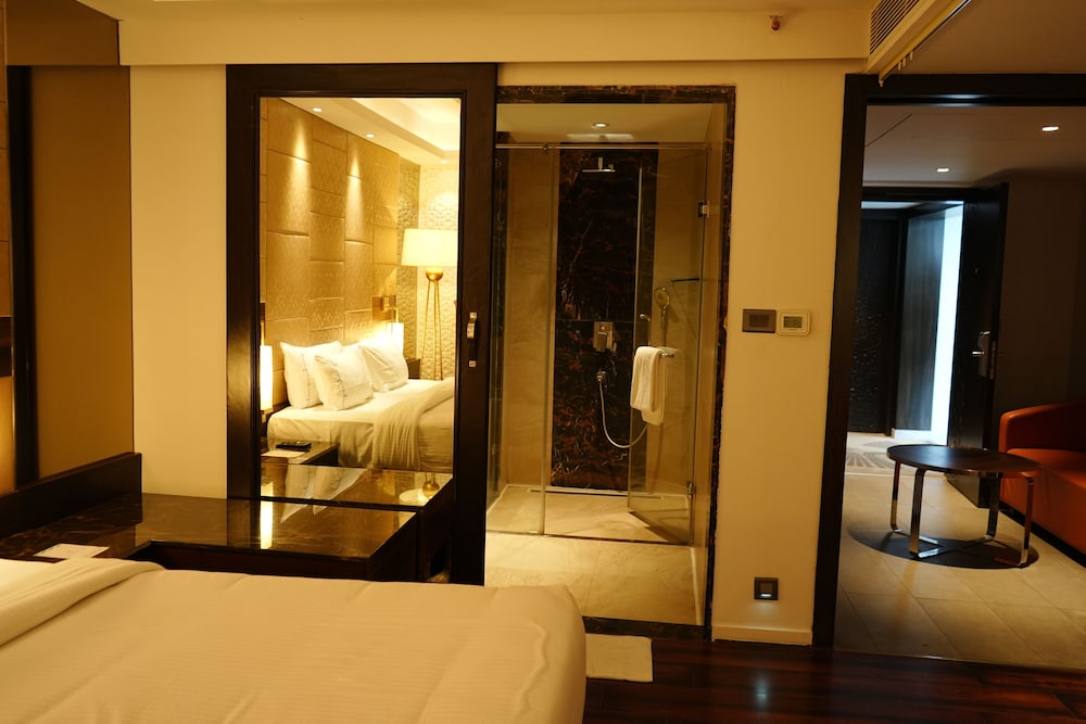 Hotel Cenneys Gateway 49/49