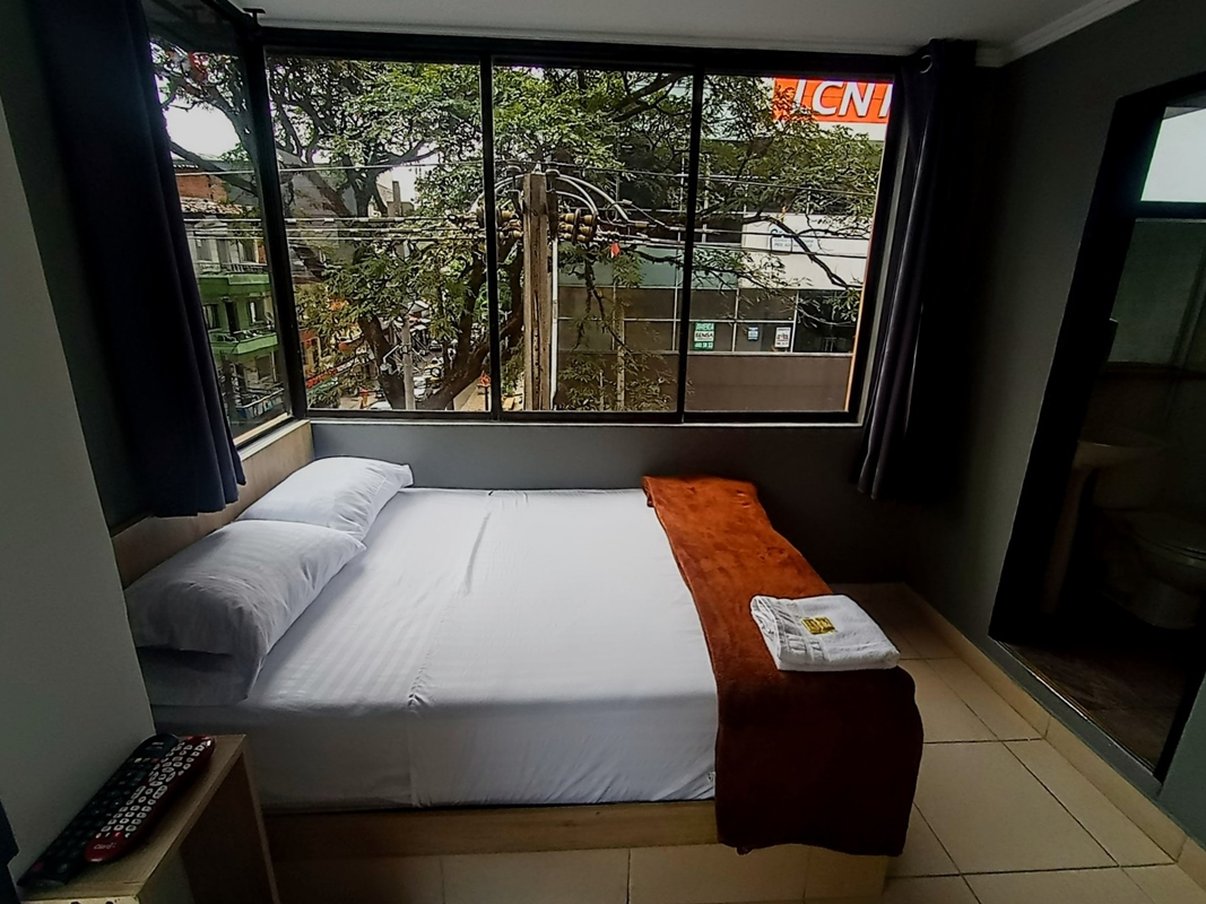 Hotel Ruisenor Itagui 18/31