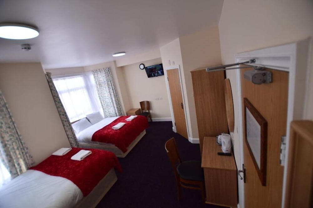 Woodlands Lodge Ilford 25/50