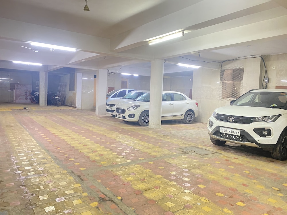 Hotel Gomti 37/40