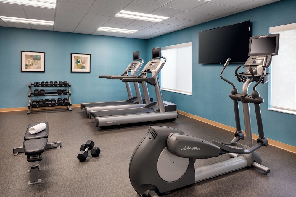 Fairfield Inn Suites By Marriott Fort Collins Loveland 24/38