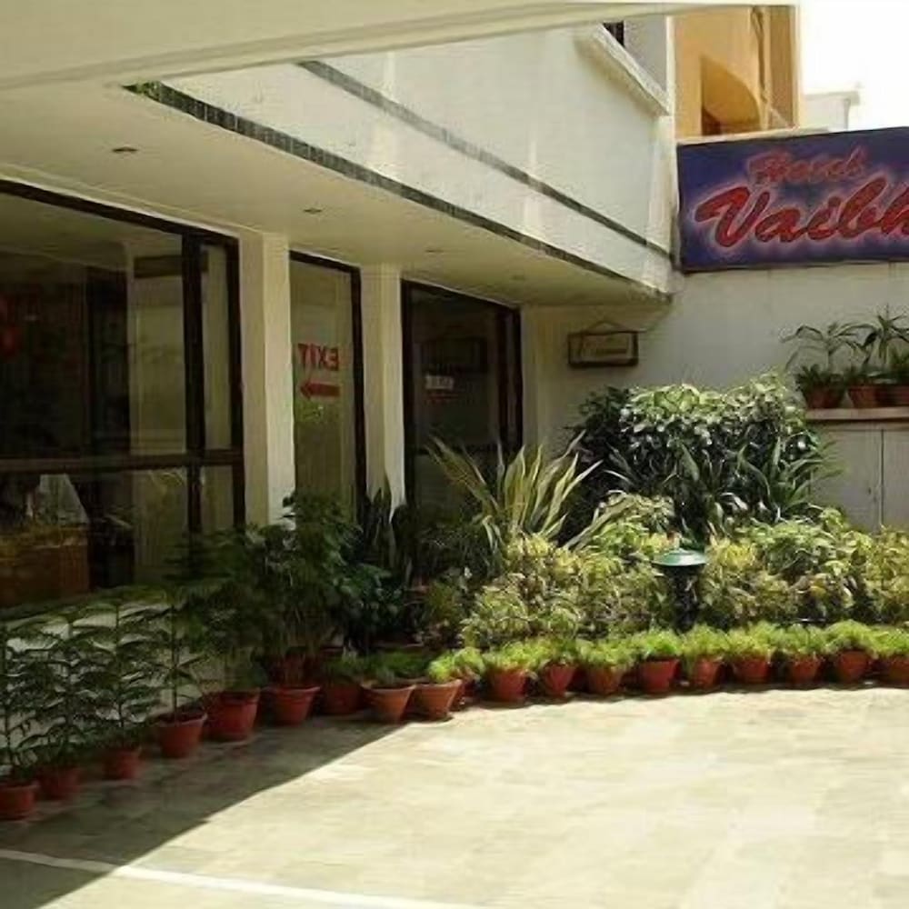 Vaibhav Hotel 11/46