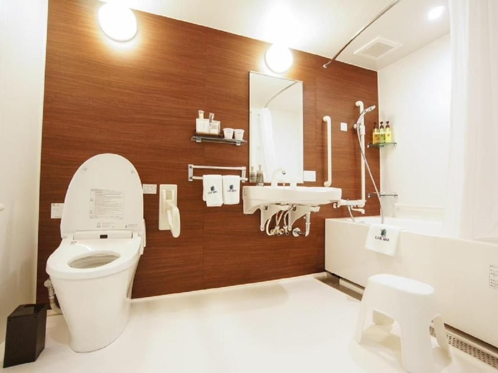 Hotel Livemax Himeji Shiyakushomae 26/27