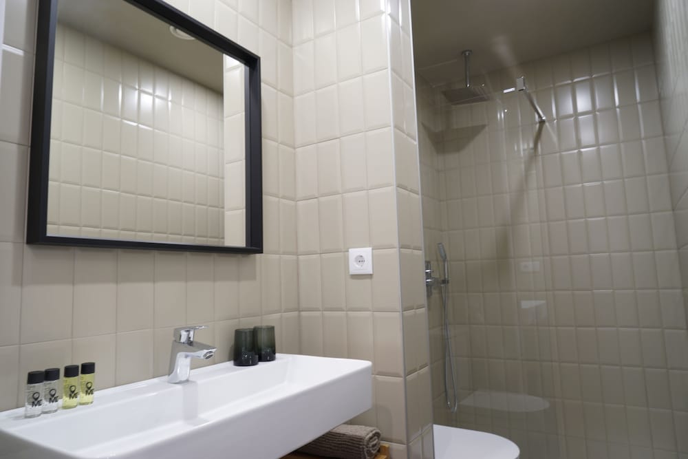 Comfort, Queen Bed, Md Design Hotel Portal Del Real 7/10