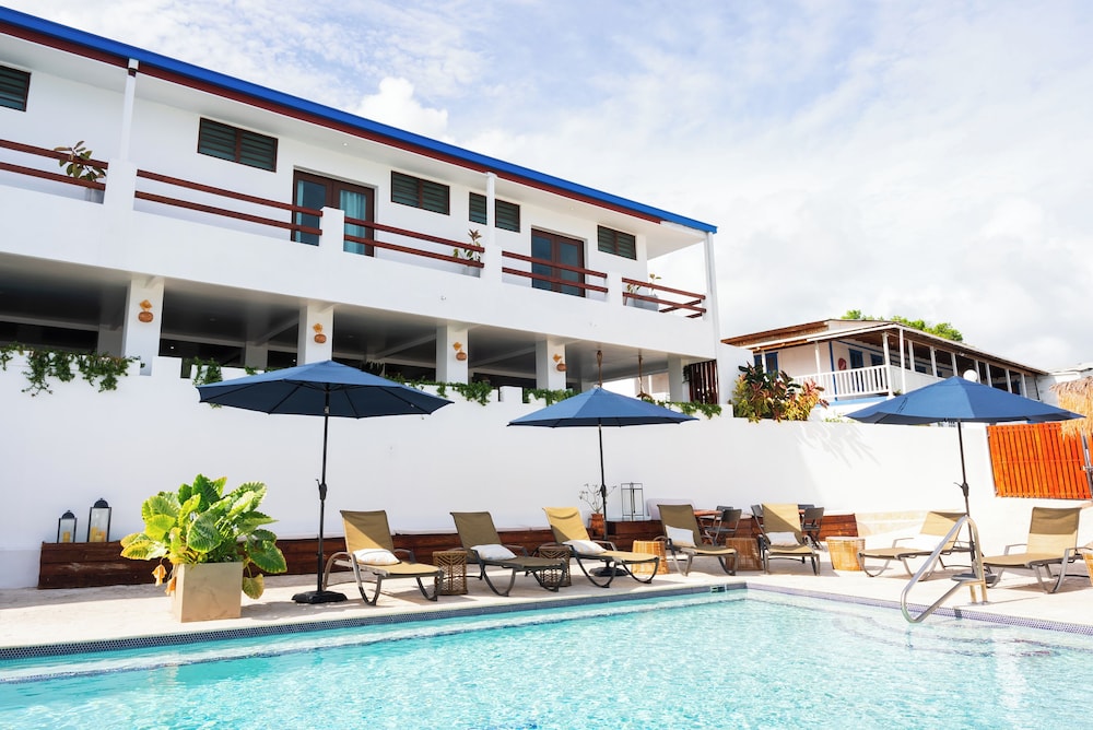 Parguera Plaza Hotel 2/50