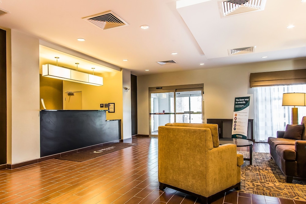 Comfort Suites Leesville 6/50