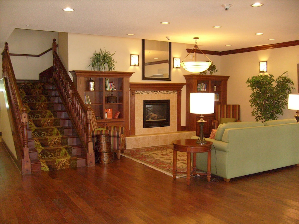 Country Inn and Suites By Radisson Charleston South WV 25/46