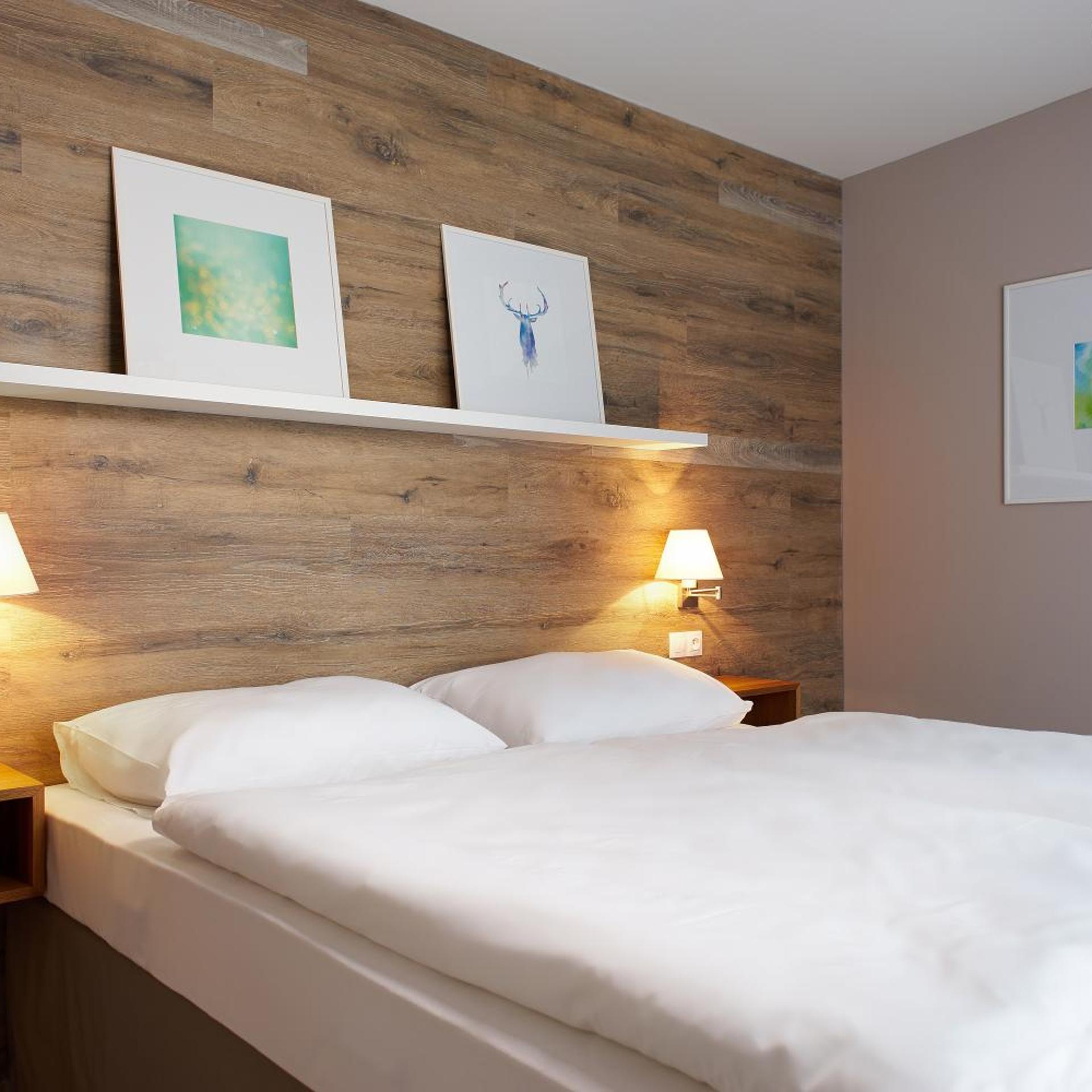 Suite, Queen Bed, Balcony