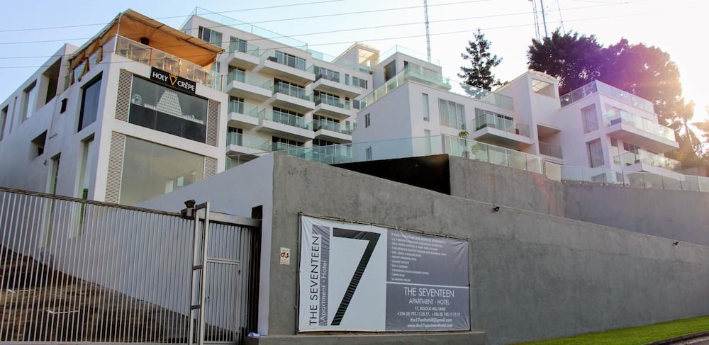 The Seventeen Apartment Hotel 9/37