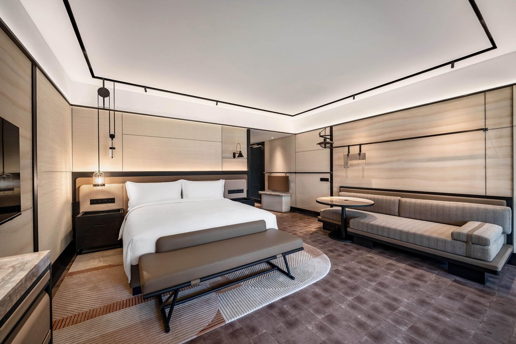 Room, King Bed