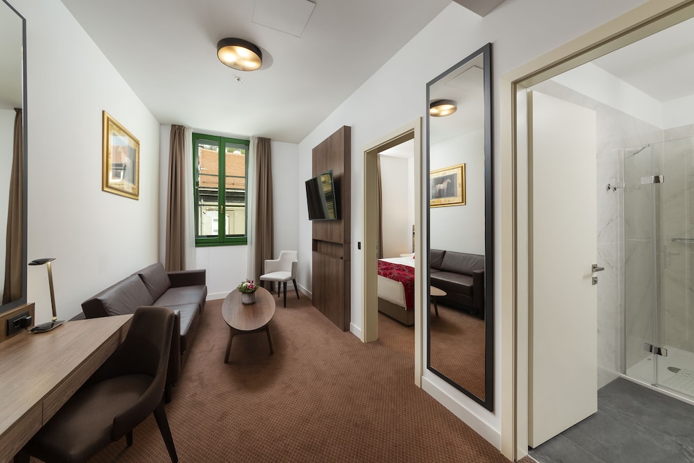 Hotel Park 45 41/57