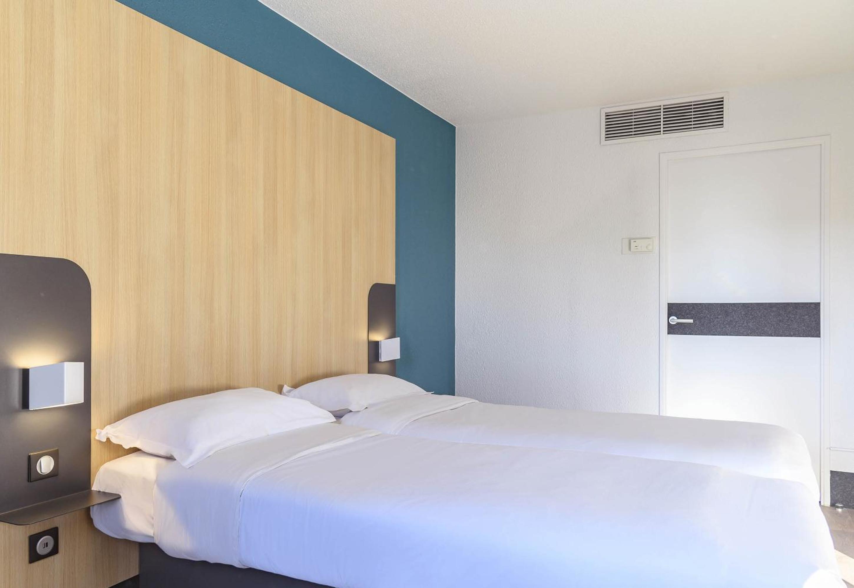 ROOM, DOUBLE BED, ACCESSIBLE