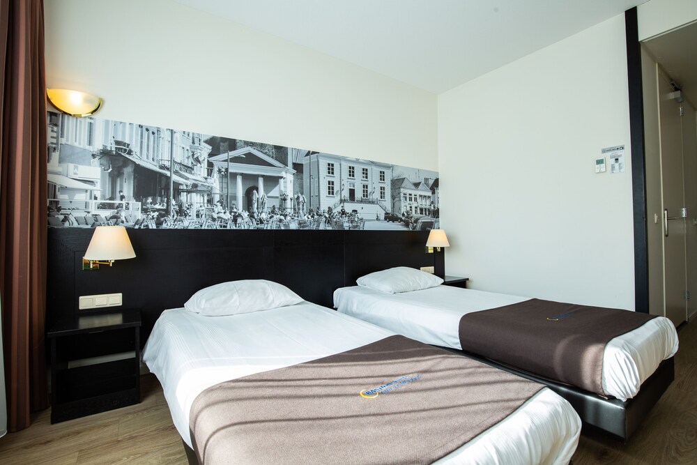 Bastion Hotel Roosendaal 16/36