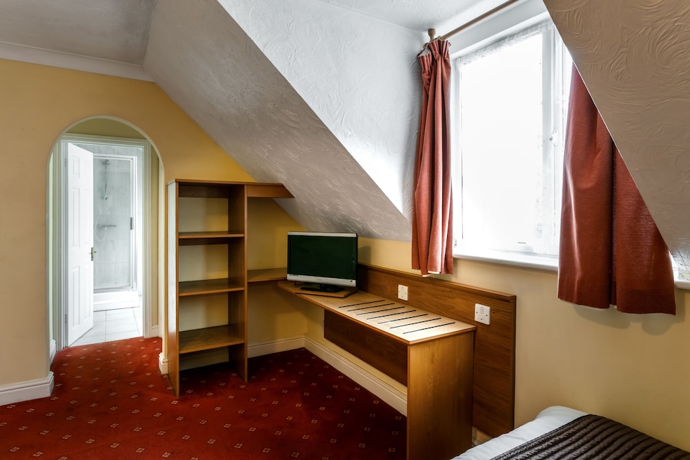 Roydon Marina Village Hotel 23/49