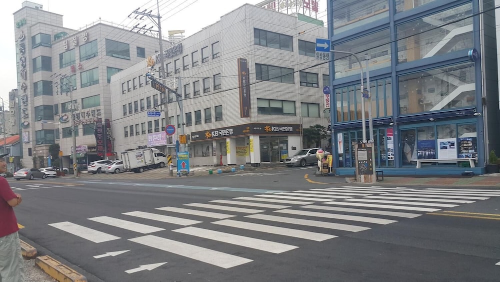 Kangguan Guesthouse 8/16
