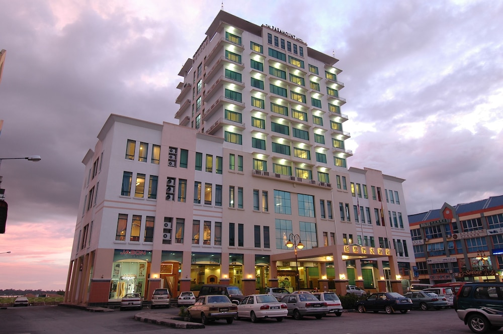 The Paramount Hotel 1/58