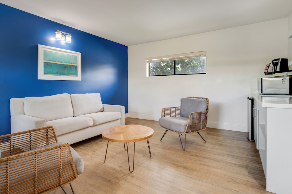 Hadley House Resort 34/64