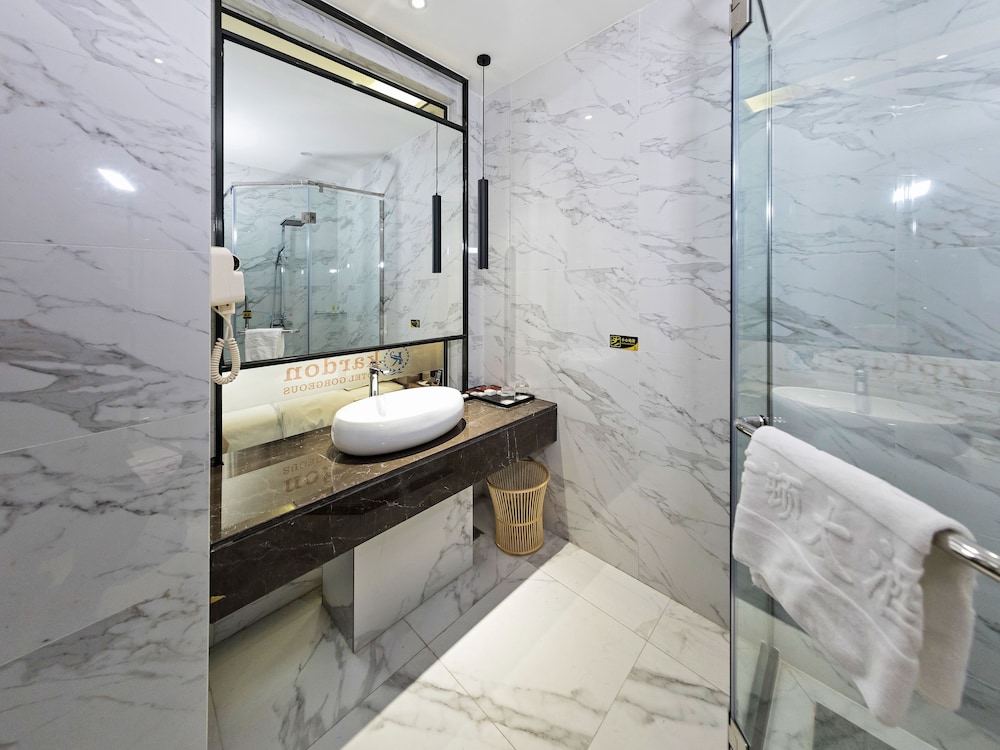 Guangzhou Kardon Hotel Gorgeous 68/69