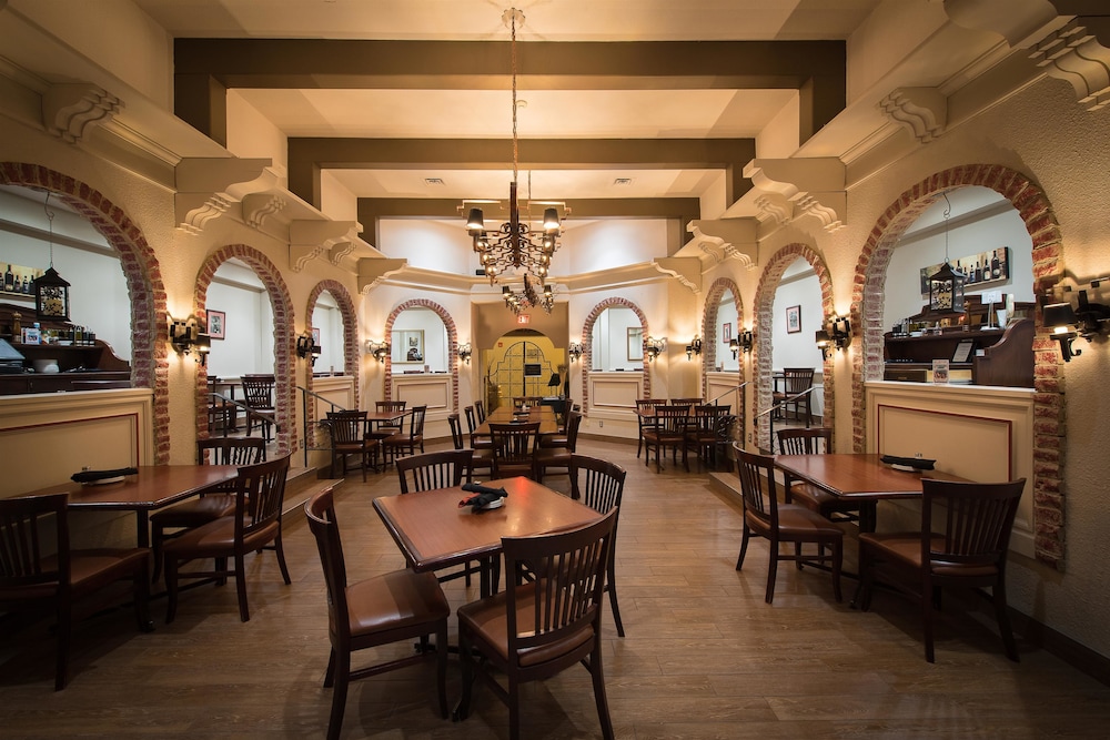 Best Western North Bay Hotel and Conference Centre 37/48