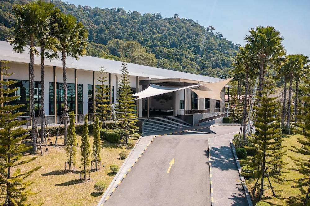 Koh Chang Paradise Hill 46/50