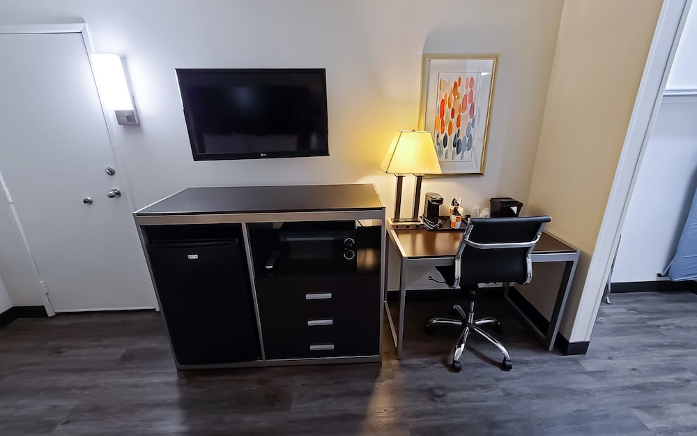 Quality Inn Burbank Airport 30/32