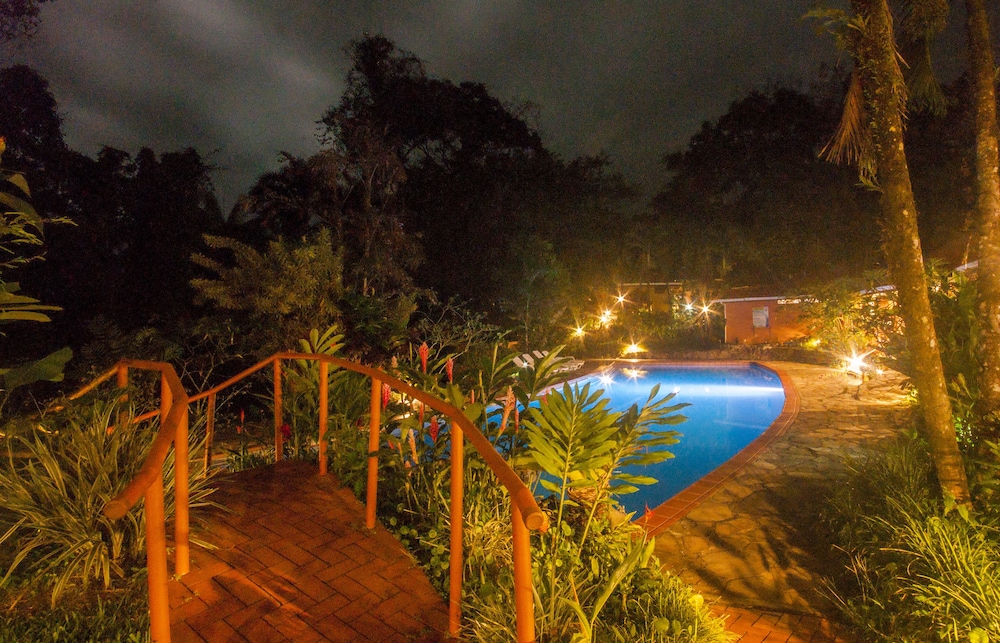 Finca Luna Nueva Lodge 64/68