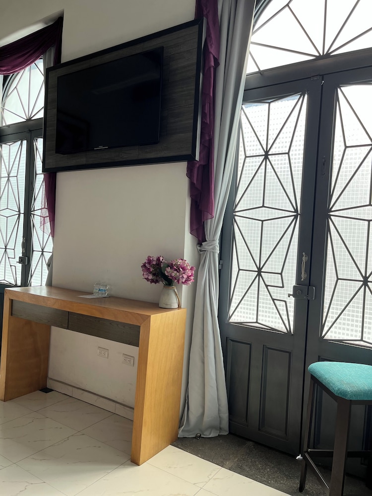 Hotel Alhaja 10/50