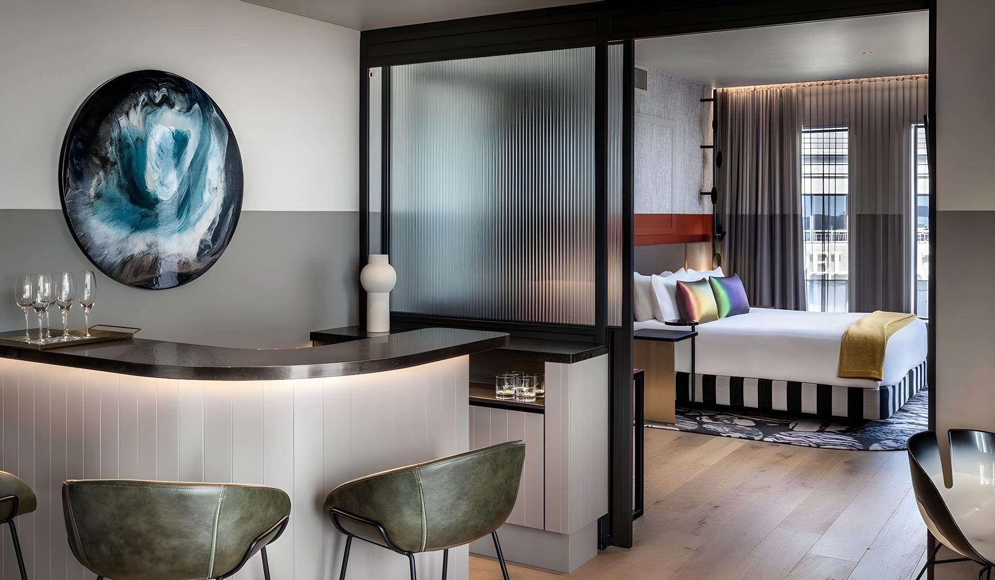 Harbor, Premier, Suite