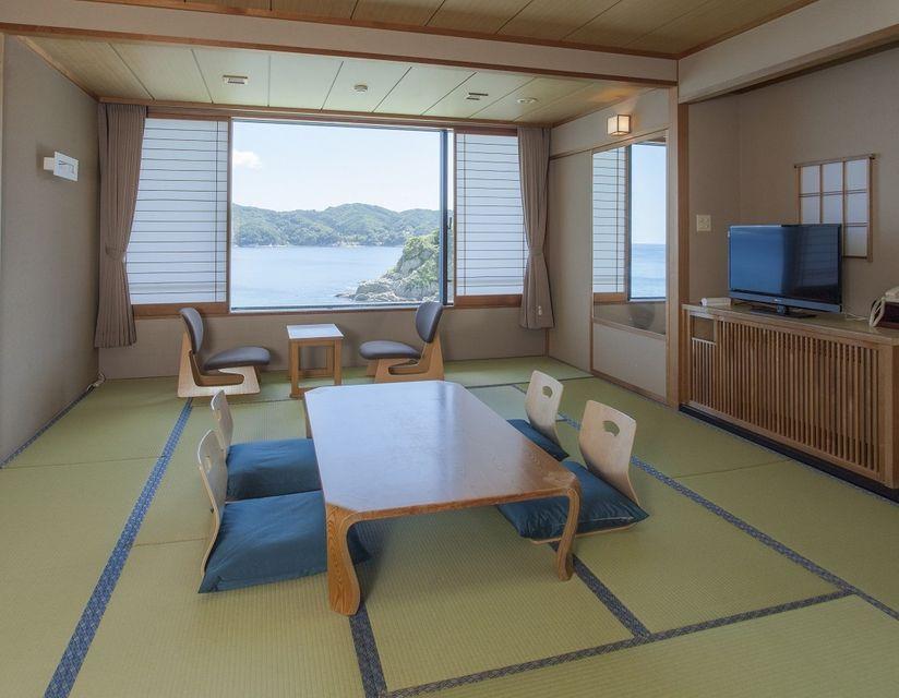 Japanese, Side Ocean View, Ocean View